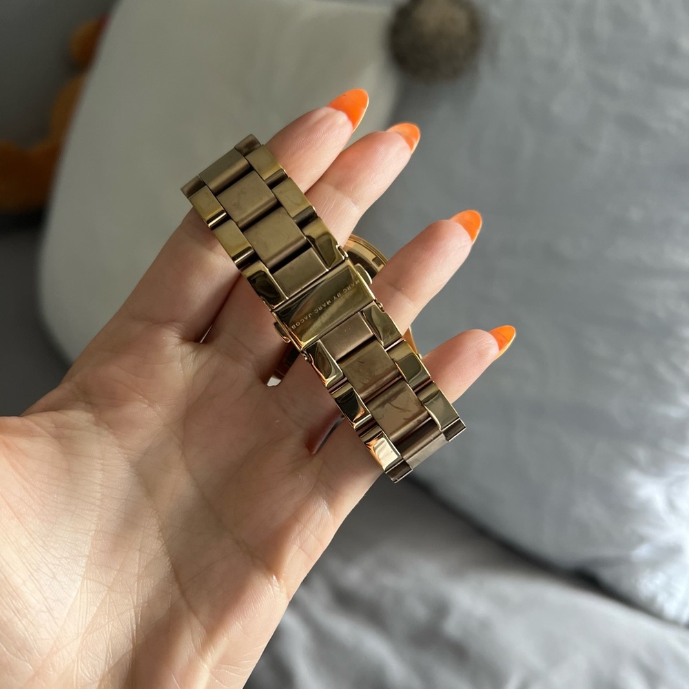 Two Marc Jacobs Watches - Picture 3 of 5